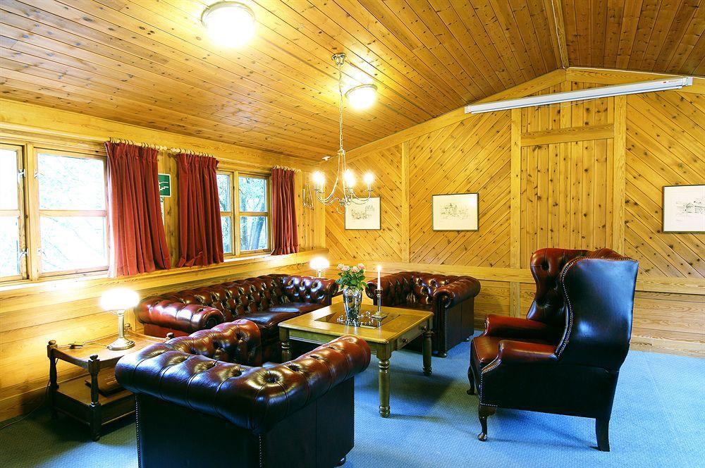 Kronen Gaard Hotel Саннес Екстериор снимка