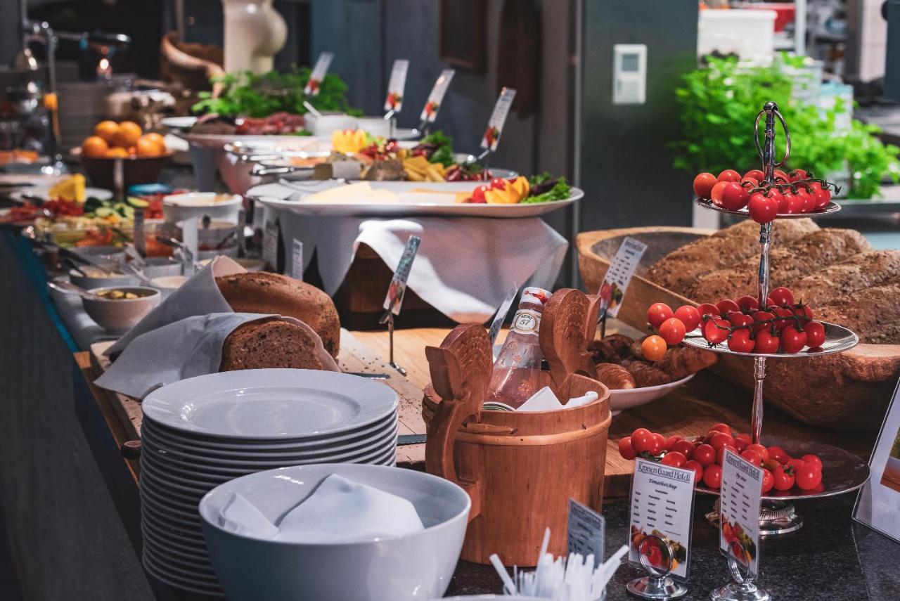Kronen Gaard Hotel Саннес Екстериор снимка