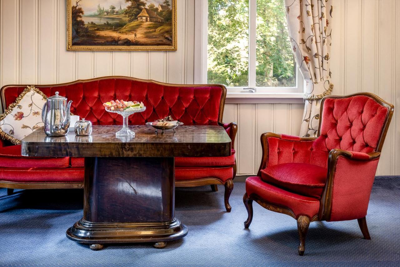 Kronen Gaard Hotel Саннес Екстериор снимка