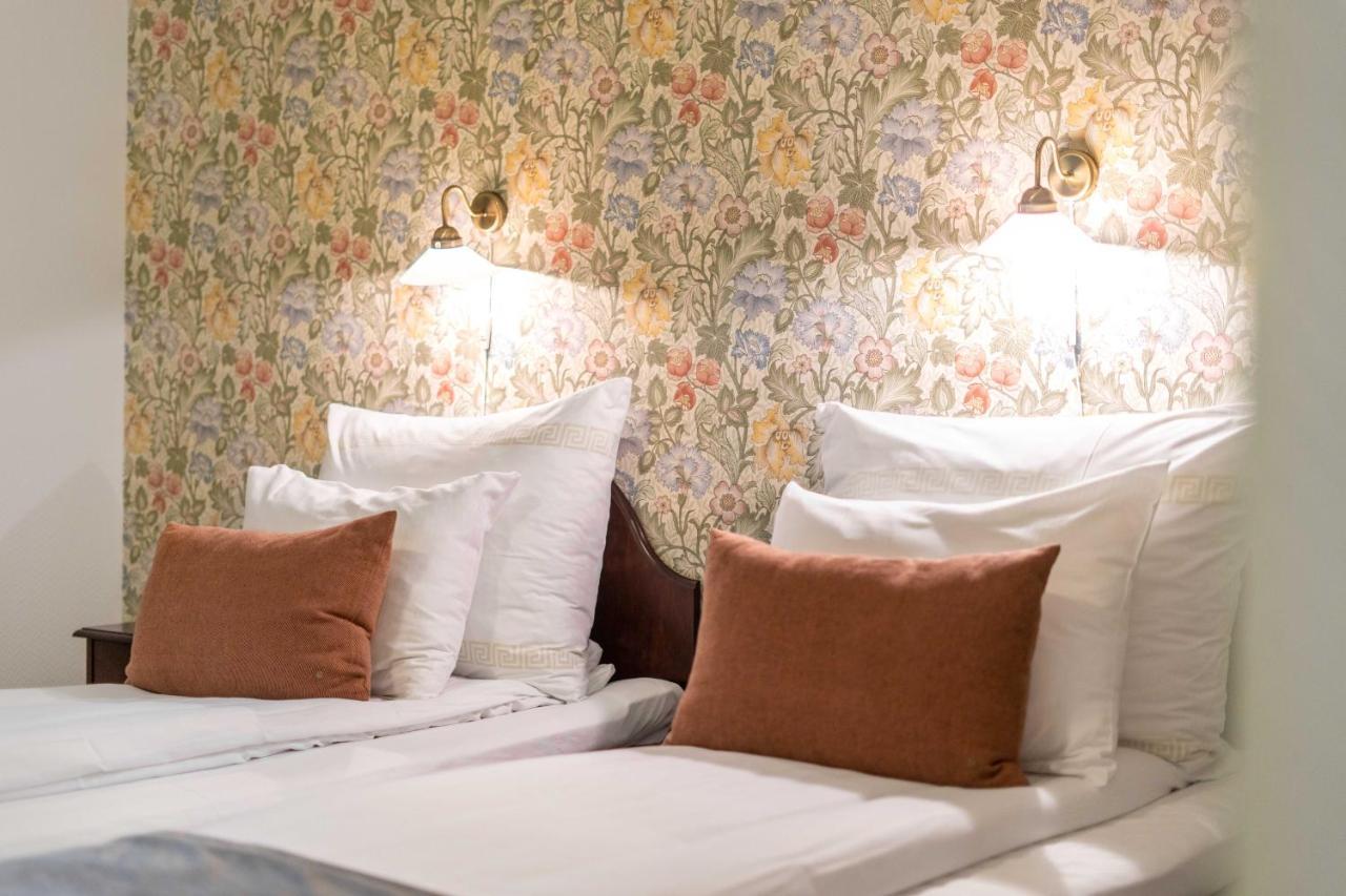 Kronen Gaard Hotel Саннес Екстериор снимка