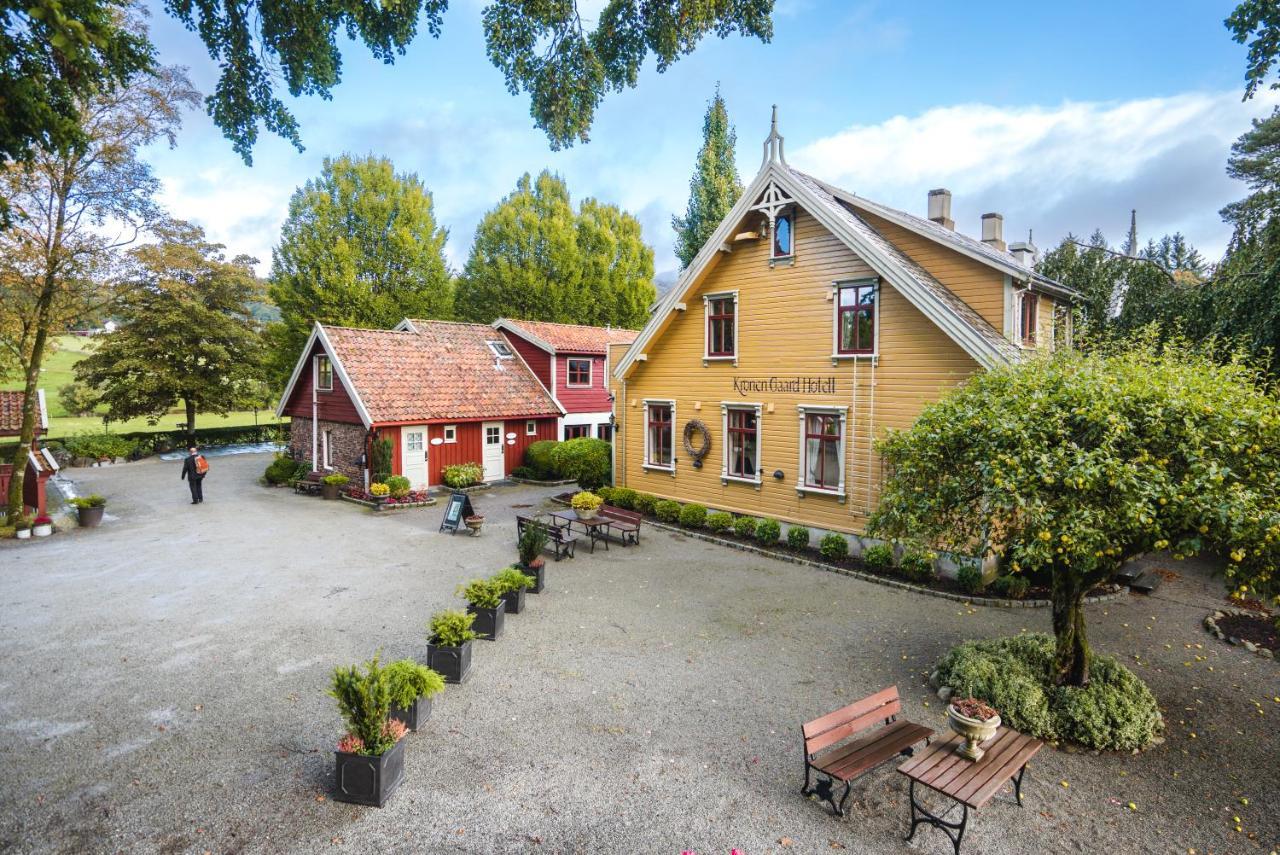 Kronen Gaard Hotel Саннес Екстериор снимка
