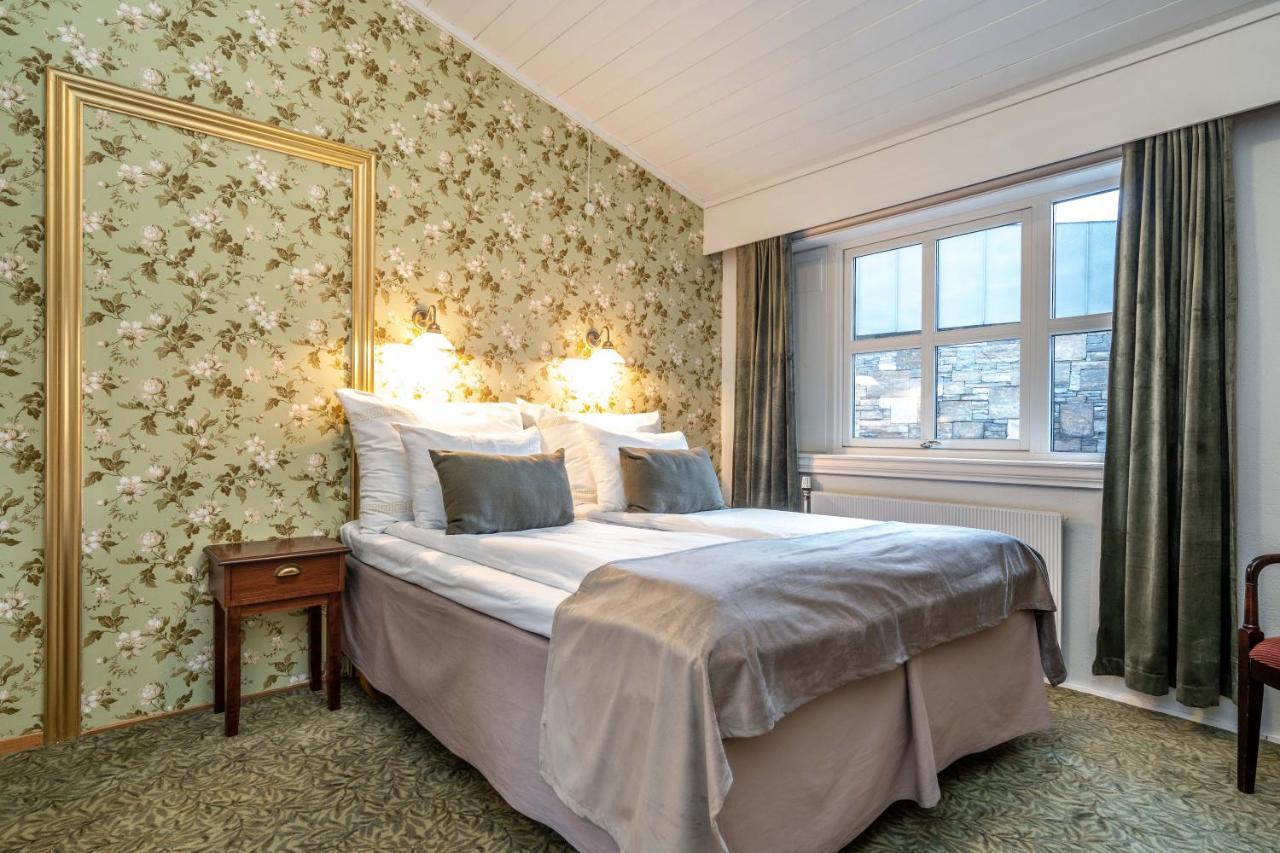 Kronen Gaard Hotel Саннес Екстериор снимка