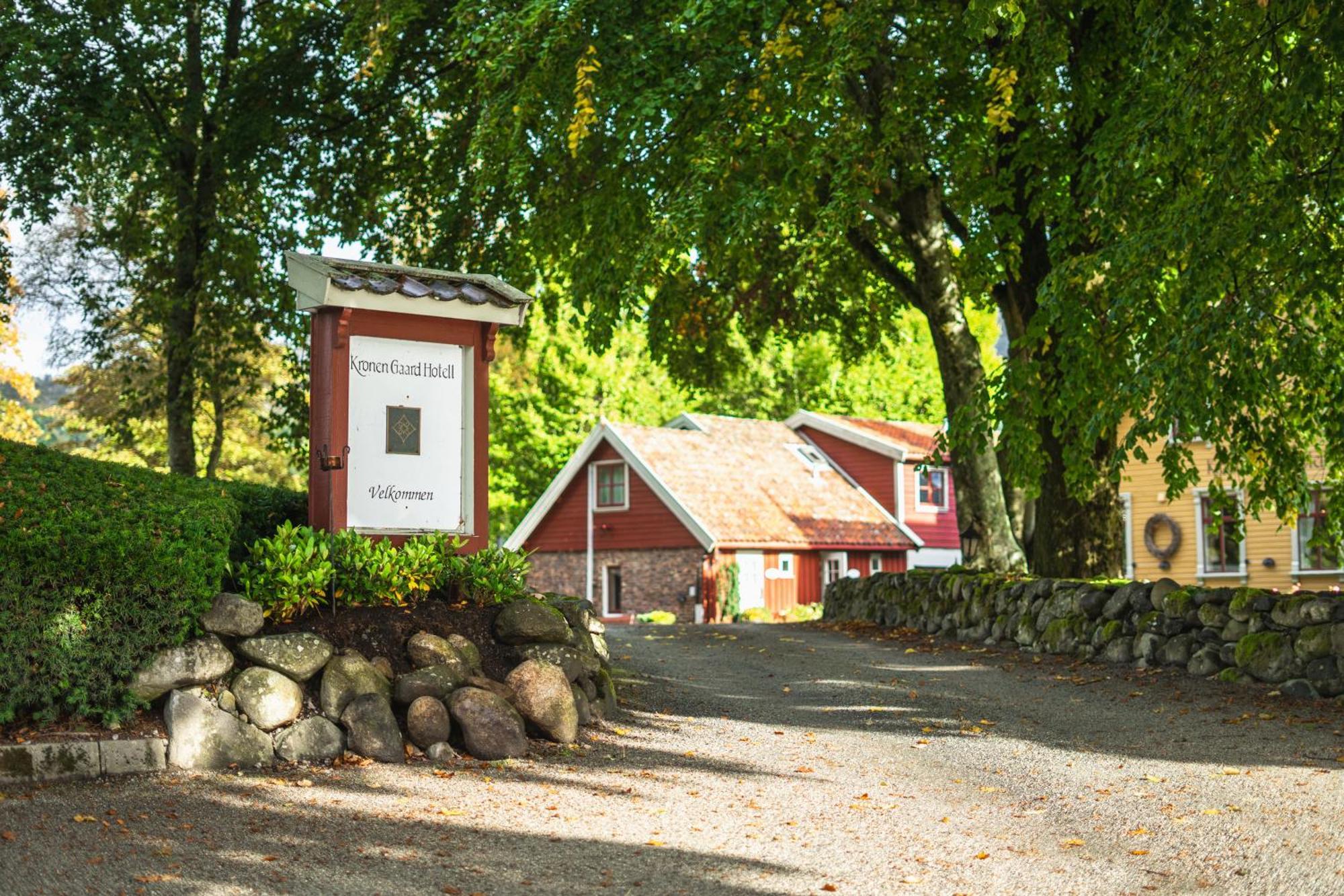 Kronen Gaard Hotel Саннес Екстериор снимка