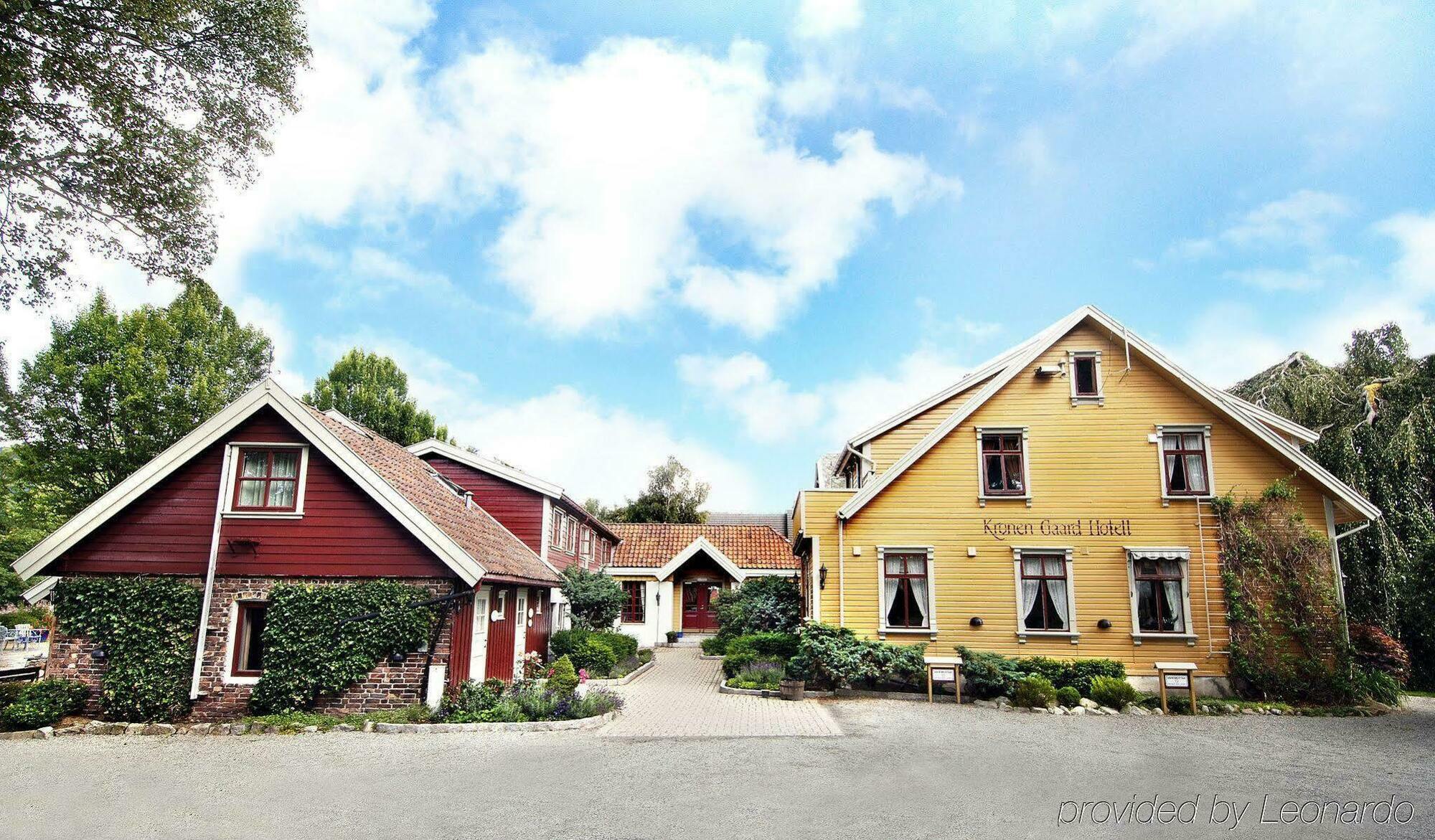 Kronen Gaard Hotel Саннес Екстериор снимка